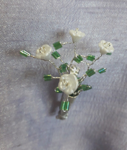 Posy brooch white flower - posy,