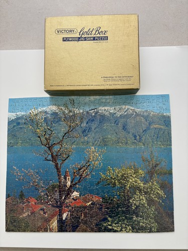 Victory gold box wooden jigsaw - gold,