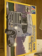 Italeri 1/24 Scale Model Truck