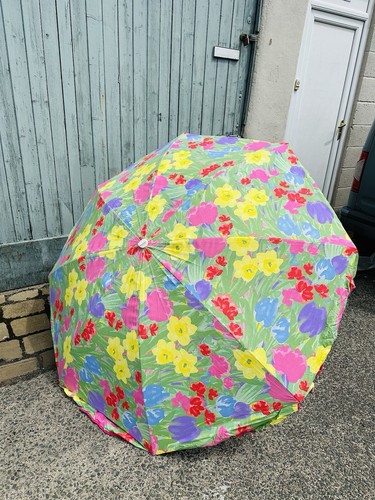 Vintage retro garden - garden, umbrella