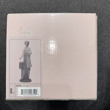 lladro 00350  la Doctora nao