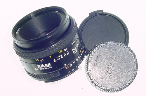 Nikon 50mm af nikkor - f/1.8,
