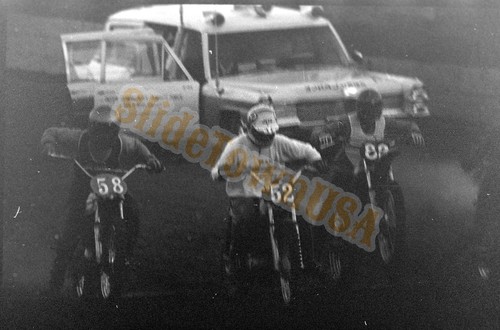 Vtg 1970s 35mm negative - b&w,