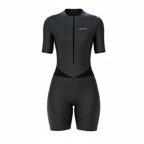 Women cycling tri - cycling,