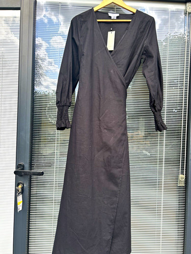 Never fully dressed black - never, wrap