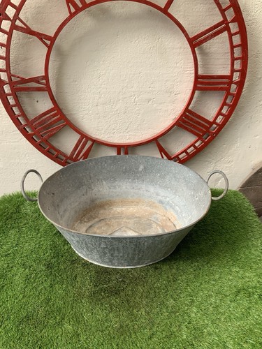 Vintage tin bath flower - vintage,
