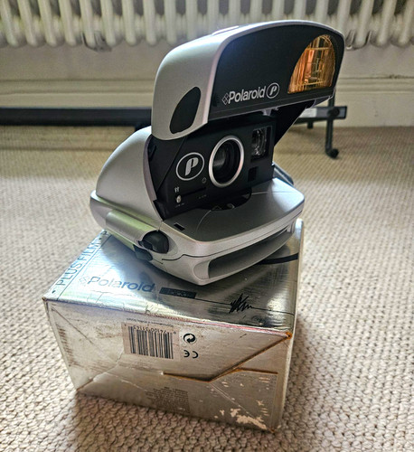 Polaroid 600 instant camera - polaroid,