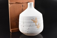 S1423: Japanese Seto-ware Flower Butterfly FLOWER VASE , auto w/signed box