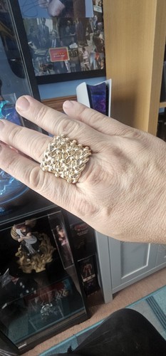 9ct gold keeper - 9ct, 58.30g