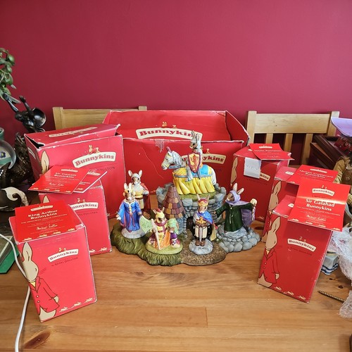 Complete royal doulton - complete,