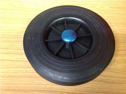 Wheel and hub cap 10 - wheel,