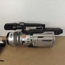 Sony DCR-VX2000E Camcorder