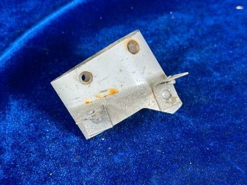 Cessna 182 connector assy - connector,