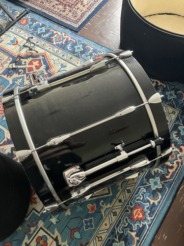 Pearl bass drum with - bass,