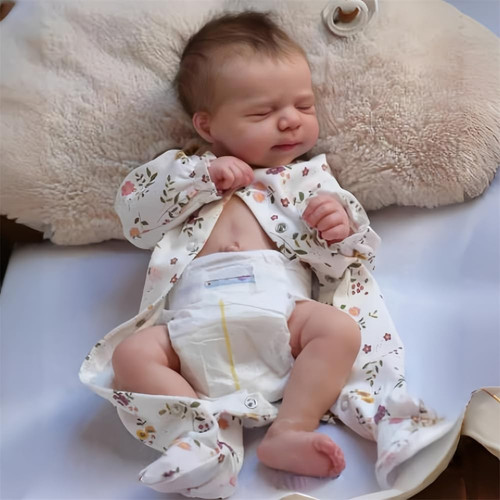 Lifelike reborn baby - lifelike,