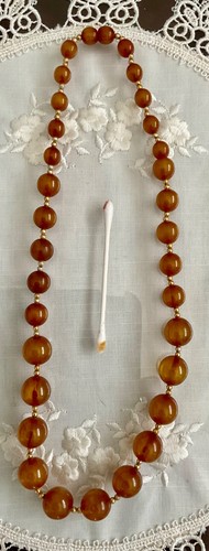 Bakelite necklace beaded - bakelite,
