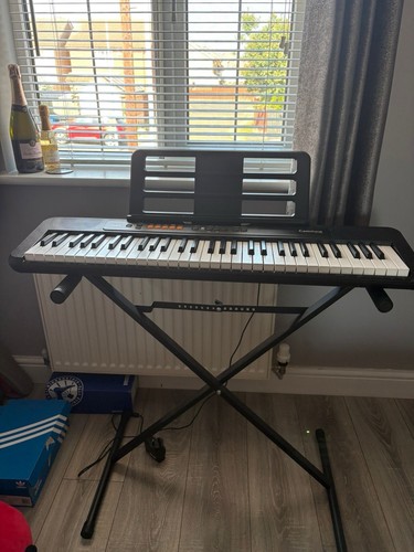 Casio keyboard piano with - casio,