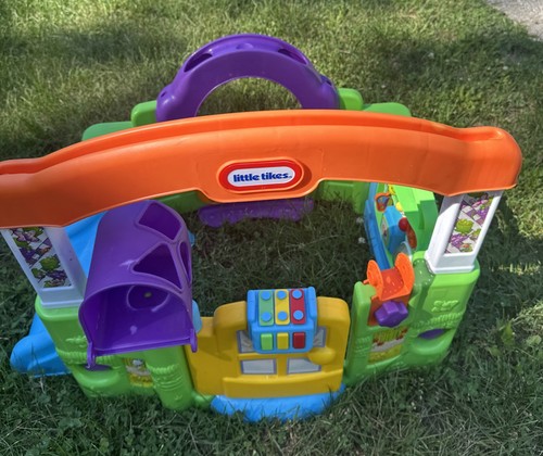 Little tikes activity garden - little,