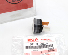 CIRCUIT BREAKER PLUG