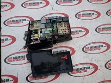 2008 FORD FOCUS 1.6 ENGINE BAY UNDER BONNET FUSE BOX 3M5T-14A067 - BC 