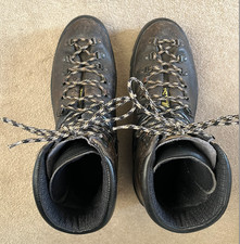 La Sportiva Mountaineering