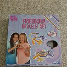 Friendship Bracelet DIY
