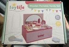 Children’s toy play  Roulade