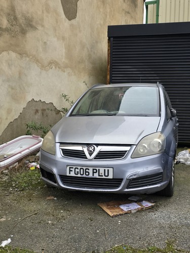 Vauxhall zafira 6 - zafira, b