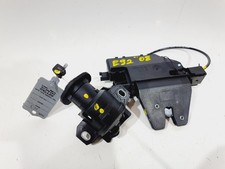 GENUINE 2009 BMW 3 SERIES  7840617 E92 BOOT LOCK WITH KEY UNLOCK MECHANISM