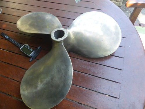 Brass boat propeller right - brass,