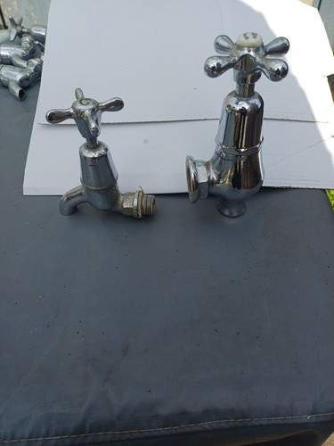 Vintage taps bib - 2,