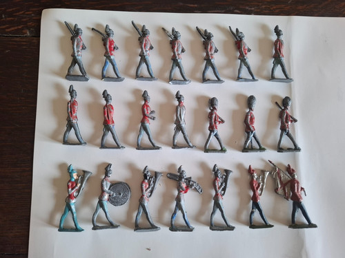 Flat type lead toy soldiers - flat,