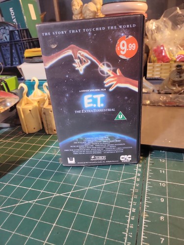 The extra terrestrial - t, vhs