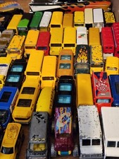 hot wheels/matchbox BUS (BOX