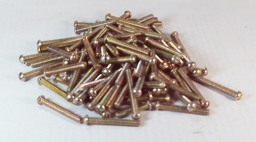 100 meccano 28mm long - 100,