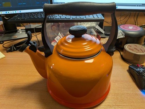 Creuset traditional kettle - le,