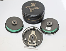 3.5/8" Hardy "MARQUIS 8/9 Vintage fly fishing reel in Hardy case ( H-102)