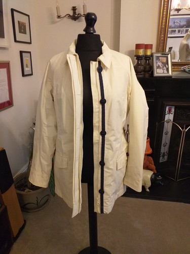 Musto off white coat - 16,