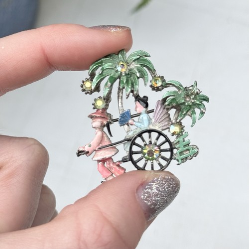 Vintage style chinese brooch - chinese,