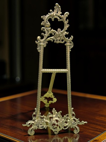 Easel picture stand - picture, rack