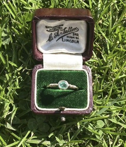 Sweet antique emerald - antique,
