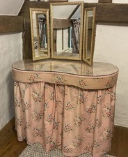 Vintage 1950s Kidney Shaped