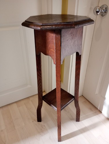 Beautiful antique oakplant - oakplant, /