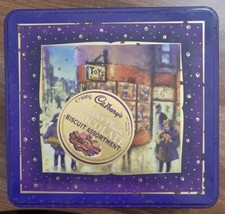 Cadburys Biscuit Tin Xmas 1994, A prop, Vintage 800g (Rusty-pics) 23 x 22 x 8cm