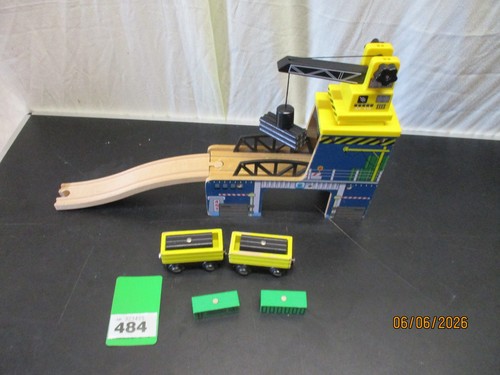 Crane for wooden - wooden, track