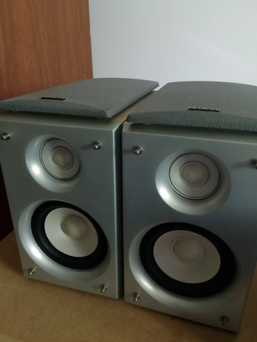 Hitachi shelf speakers - shelf,
