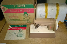 Singer Sewhandy Model 40K Vintage Chidren's Mini Sewing Machine