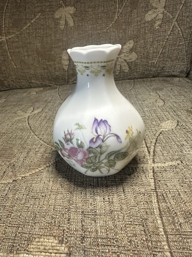 Vintage royal doulton camilla - royal,