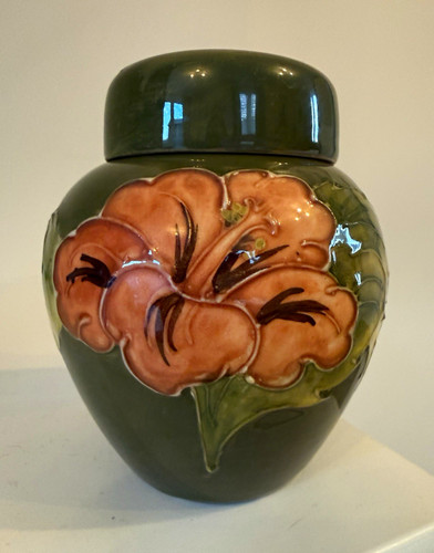 Moorcroft hibiscus lidded - moorcroft,