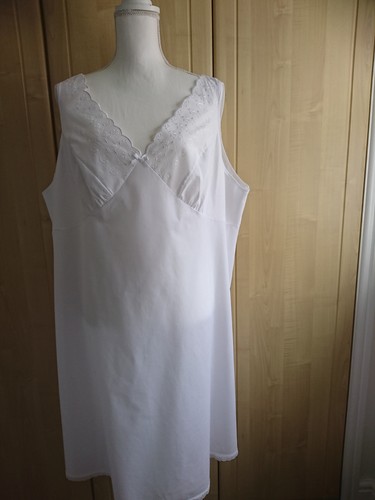 Vtg white 100 cotton broderie - white, 100%